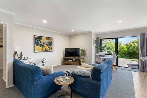 Photo of property in 4 Mullagh Place, East Tamaki Heights, Auckland, 2016