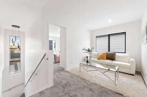 Photo of property in 17e Stanniland Street, Sunnyhills, Auckland, 2010