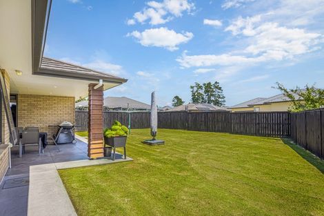 Photo of property in 8 Remana Crescent, Huapai, Kumeu, 0810