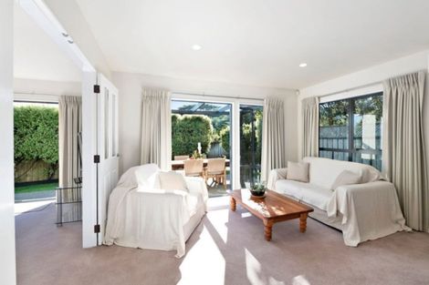 Photo of property in 2c Observatory Close, Whitby, Porirua, 5024