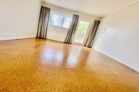 Photo of property in 7/318 Te Atatu Road, Te Atatu South, Auckland, 0610