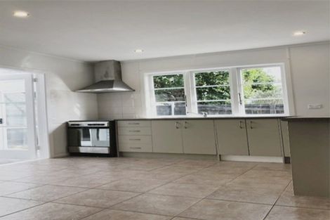 Photo of property in 175 Portage Road, New Lynn, Auckland, 0600