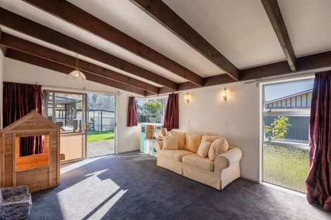 Photo of property in 20 Watts Street, Waipawa, 4210