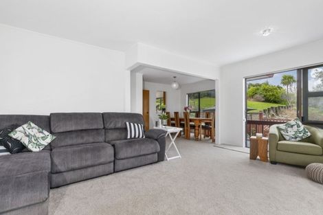 Photo of property in 11a Orewa Heights Crescent, Orewa, 0931