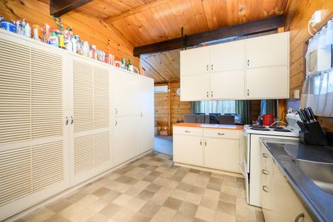 Photo of property in 9 Alma Place, Milson, Palmerston North, 4414