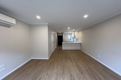 Photo of property in 2/125b Metcalfe Road, Ranui, Auckland, 0612