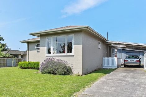 Photo of property in 2 Tern Place, Hokowhitu, Palmerston North, 4410