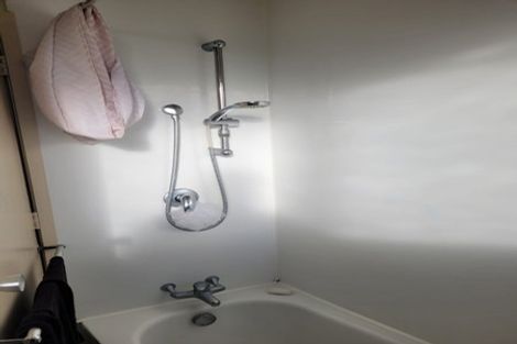 Photo of property in 40 Paterson Avenue West, Pukekohe, 2120