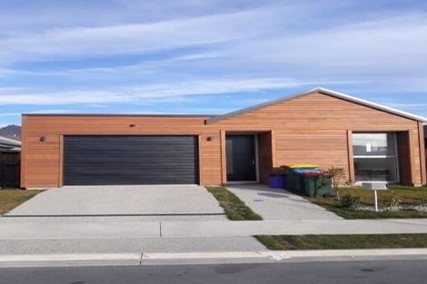 Photo of property in 3 Merivale Avenue, Wanaka, 9305