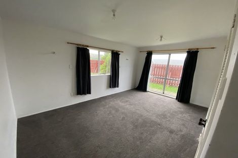 Photo of property in 5b Sunhaven Drive, Newlands, Wellington, 6037