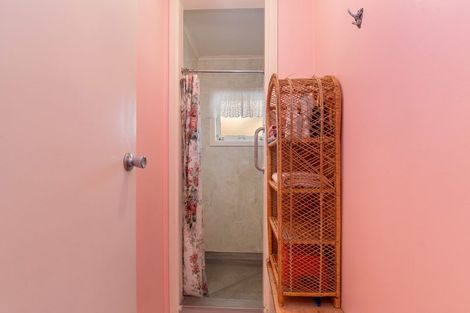Photo of property in 11 Hillcrest Avenue, Hillcrest, Auckland, 0627