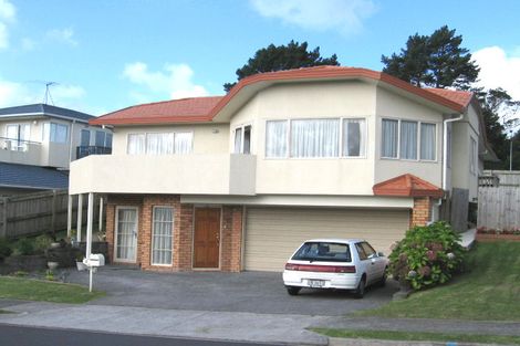 Photo of property in 6 Ginders Drive, Massey, Auckland, 0614