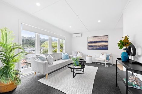 Photo of property in 7 Thomson Grove, Stokes Valley, Lower Hutt, 5019