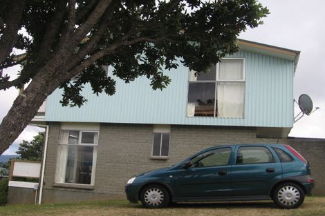 Photo of property in 7f1 Rangitane Street, Maupuia, Wellington, 6022