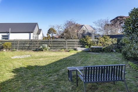 Photo of property in 16 Stormont Place, Avonhead, Christchurch, 8042