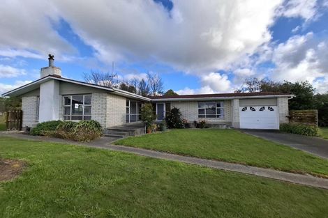Photo of property in 5 Walker Crescent, Bulls, 4818