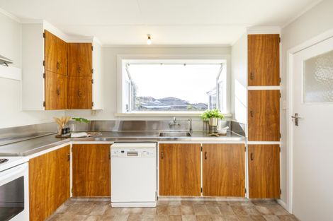 Photo of property in 10 Greenock Place, Awapuni, Palmerston North, 4412