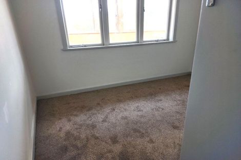 Photo of property in 32 Fruitvale Road, New Lynn, Auckland, 0600