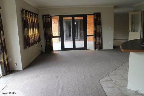 Photo of property in 2 Shiraz Place, Rototuna, Hamilton, 3210