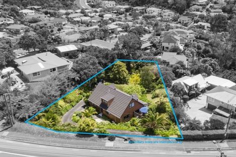 Photo of property in 141 Browns Bay Road, Browns Bay, Auckland, 0630