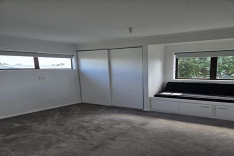 Photo of property in 1/95 Bond Crescent, Forrest Hill, Auckland, 0620