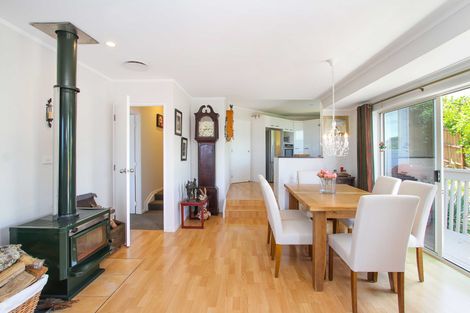 Photo of property in 272 Glamorgan Drive, Northcross, Auckland, 0630