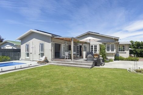 Photo of property in 303 Mclean Street, Saint Leonards, Hastings, 4120