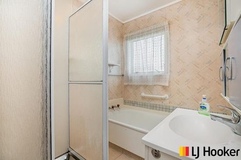 Photo of property in 11a Christmas Road, Manurewa, Auckland, 2102