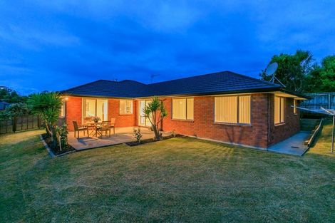 Photo of property in 36 Nimstedt Avenue, Oteha, Auckland, 0632