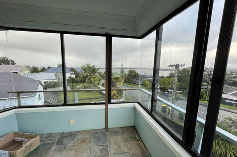 Photo of property in 64 Island Bay Road, Beach Haven, Auckland, 0626