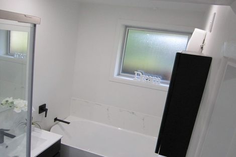 Photo of property in 1/68 Nortons Road, Avonhead, Christchurch, 8042