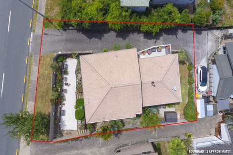Photo of property in 272 Glamorgan Drive, Northcross, Auckland, 0630