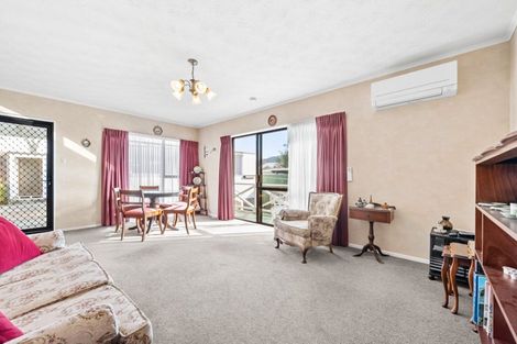 Photo of property in 13f3- Ranfurly Street, Trentham, Upper Hutt, 5018