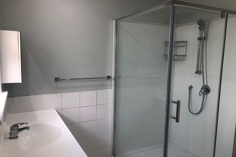 Photo of property in 23 Verbena Road, Birkdale, Auckland, 0626