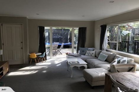 Photo of property in 1/44 Nile Road, Milford, Auckland, 0620