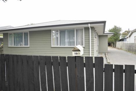 Photo of property in 19 Defoe Place, Waltham, Christchurch, 8023