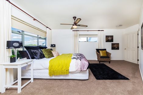 Photo of property in 54d Delta Avenue, New Lynn, Auckland, 0600