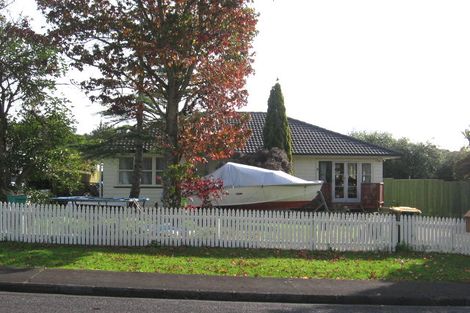 Photo of property in 5 Taioma Crescent, Te Atatu Peninsula, Auckland, 0610