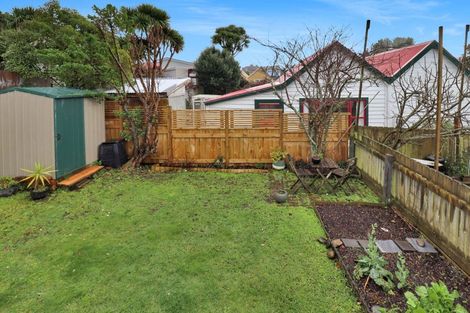 Photo of property in 37 Donald Mclean Street, Newtown, Wellington, 6021