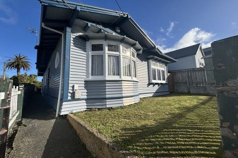 Photo of property in 15 Rolleston Street, Mount Cook, Wellington, 6021