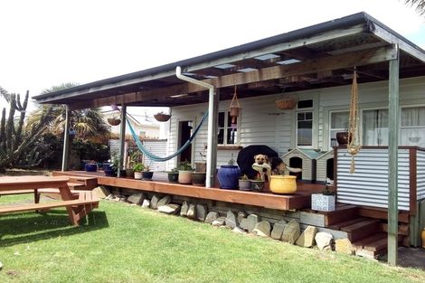 Photo of property in 42 Jellicoe Avenue, Tuakau, 2121