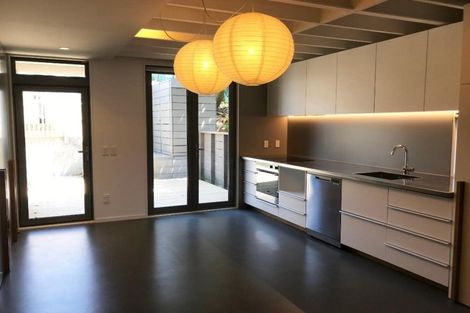 Photo of property in 383 Adelaide Road, Newtown, Wellington, 6021