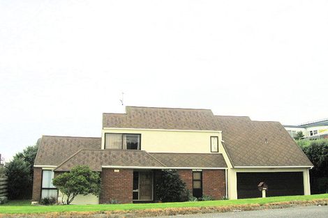 Photo of property in 1 Tahi Road, Paraparaumu Beach, Paraparaumu, 5032