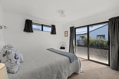 Photo of property in 2/8 Duart Road, Havelock North, 4130