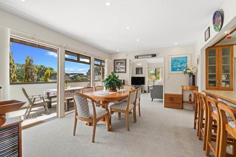 Photo of property in 13a Marellen Drive, Red Beach, 0932