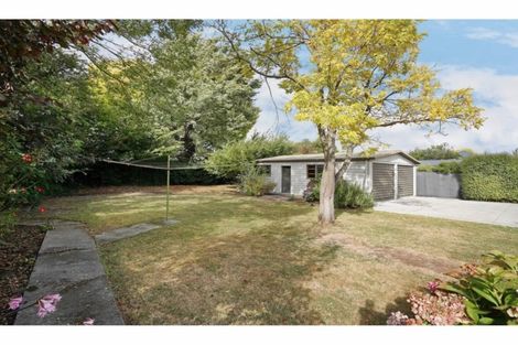 Photo of property in 3 Delph Street, Avonhead, Christchurch, 8042