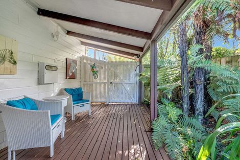 Photo of property in 44 Grand Vue Road, Kawaha Point, Rotorua, 3010