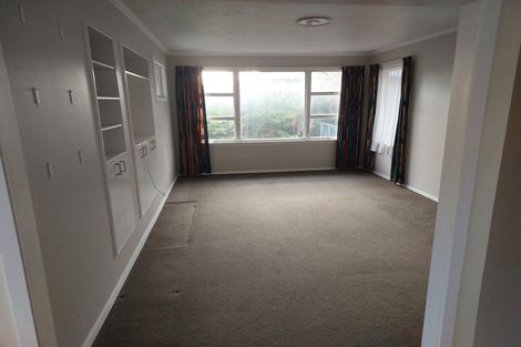 Photo of property in 90 Frensham Crescent, Woolston, Christchurch, 8062