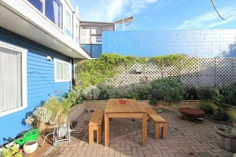 Photo of property in 30f4 Lyall Parade, Lyall Bay, Wellington, 6022
