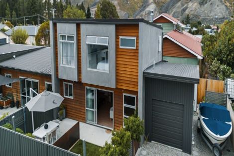 Photo of property in 16 Beveridge Road, One Tree Point, 0118